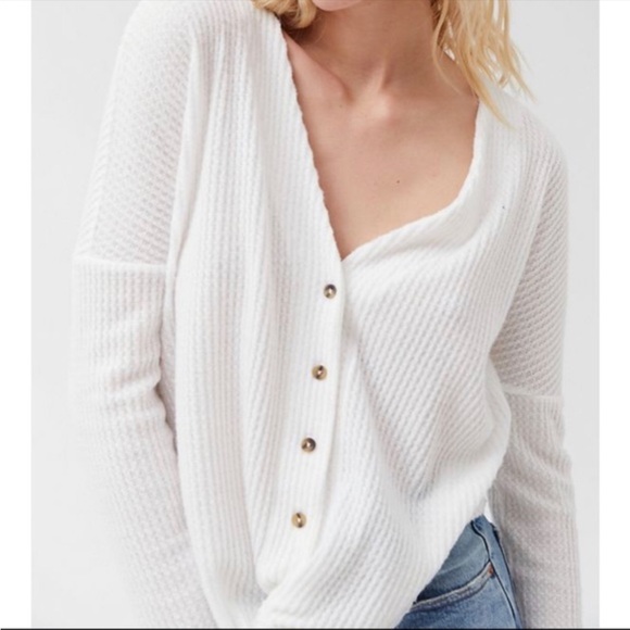 Urban Outfitters Out From Under JoJo Button- up Thermal - Picture 5 of 7